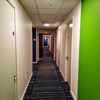 Holiday Inn Express - Hallway at Holiday Inn Express Middlesbrough - Hotels Near Me - Middlesbrough, MDB