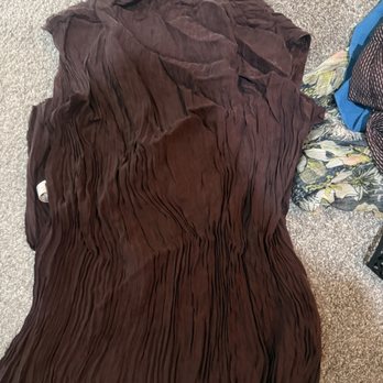 Discount Super Dry Cleaners - Pleated shirt - Dry Cleaning Near Me - Edmond, Oklahoma Discount Super Dry Cleaners - Pleated shirt - Dry Cleaning Near Me - Edmond, Oklahoma