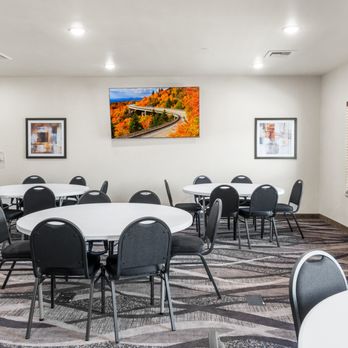 Cobblestone Hotel & Suites - Pulaski - Hotels Near Me - Pulaski, Wisconsin Cobblestone Hotel & Suites - Pulaski - Hotels Near Me - Pulaski, Wisconsin