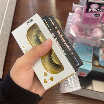 Starr Beauty - Favorite lashes - Cosmetics & Beauty Supply Near Me - Northridge, California Starr Beauty - Favorite lashes - Cosmetics & Beauty Supply Near Me - Northridge, California