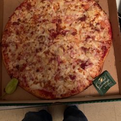 Super Hawaiian Pizza with thin crust!