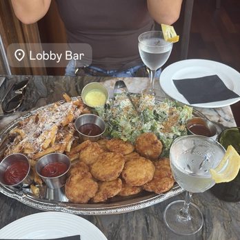 Lobby Bar - Girl dinner - American Near Me - Washington, DC, District of Columbia