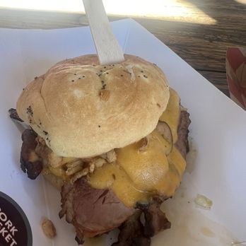PIGWICH - Updated January 2025 - 656 Photos & 609 Reviews - 20 E 5th St ...