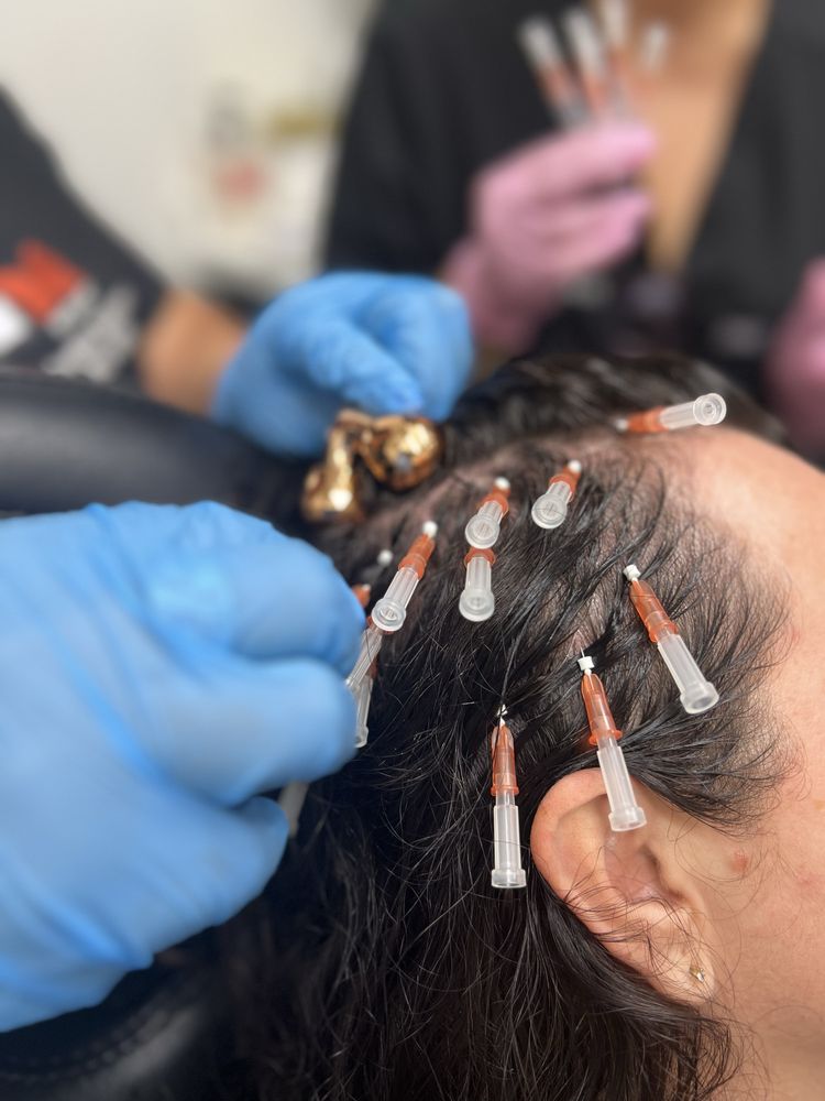 Face & Beyond Aesthetic Lounge Logo