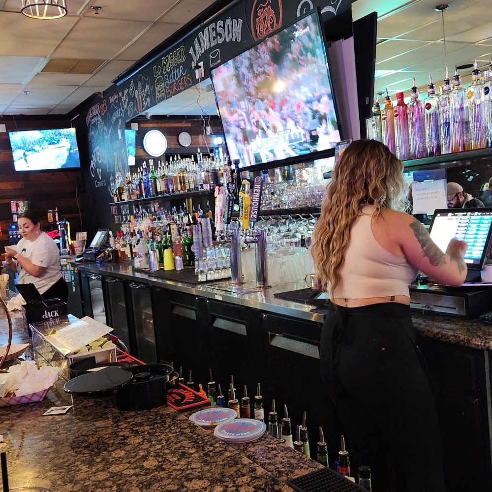 Chuck's Place - Bar - Chicken Wings Near Me - Manteca, California Chuck's Place - Bar - Chicken Wings Near Me - Manteca, California