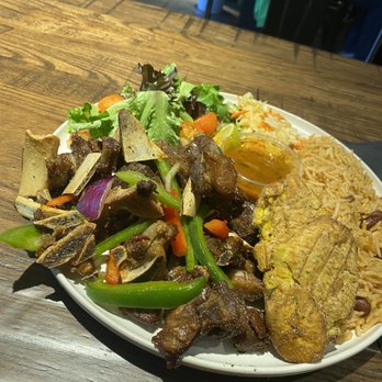 Zeke's Kitchen & Bar - New American Near Me - Smyrna, Georgia