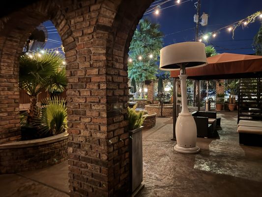 JR's Bar & Grill by null
