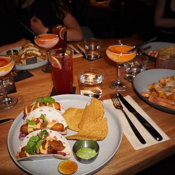 Cactus Club Cafe - Table - Canadian (New) Near Me - Toronto, Ontario Cactus Club Cafe - Table - Canadian (New) Near Me - Toronto, Ontario