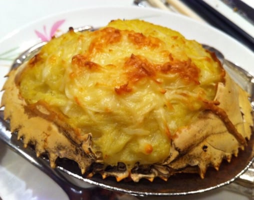 Celestial Court Chinese Restaurant 天寶閣 by null