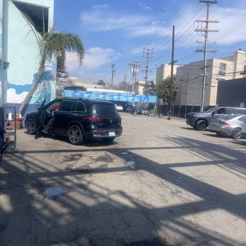 Bluewave Car Wash - Car Wash Near Me - Los Angeles, California