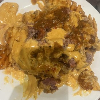 Broken Arrow Tap House - Carnitas Fries - Gastropubs Near Me - Mescalero, New Mexico
