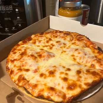 El Cubanito Pizzeria - Personal Napolitano (cheese) pizza - Pizza Near Me - Union City, New Jersey El Cubanito Pizzeria - Personal Napolitano (cheese) pizza - Pizza Near Me - Union City, New Jersey