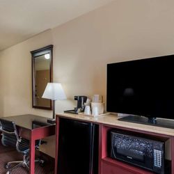 SureStay Plus Hotel By Best Western Silver City - Queen Accessible Roll In Shower