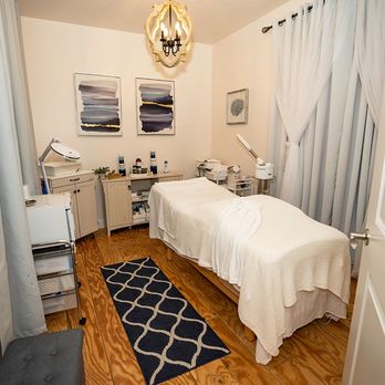 Bella Estetica - Facial Room - Body Contouring Near Me - Old Saybrook, Connecticut Bella Estetica - Facial Room - Body Contouring Near Me - Old Saybrook, Connecticut
