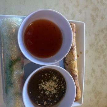 Mama's Pho - fresh spring roll and fried spring rolls - Vietnamese Near Me - Lakewood, Washington