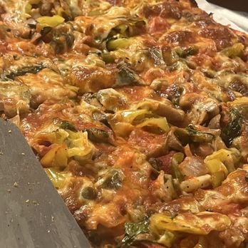 Nonna’s Pizzeria and Pub - Pizza - Pizza Near Me - Sturtevant, Wisconsin