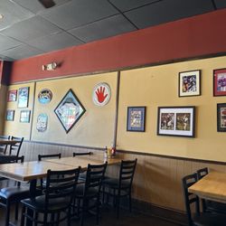 Melton's App & Tap - Wall of photos.