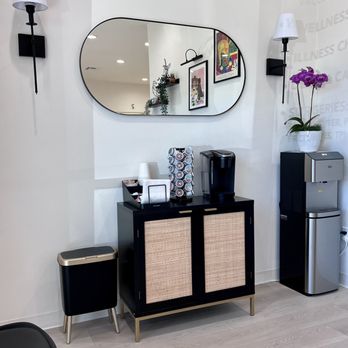 Grace Animal Hospital - Waiting area...they have coffee! - Veterinarians Near Me - Downey, California Grace Animal Hospital - Waiting area...they have coffee! - Veterinarians Near Me - Downey, California