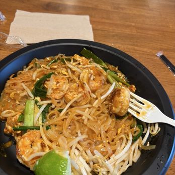 HUNGRY BOY Thai Cafe' - PAD THAI - Thai Near Me - Fountain Valley, California