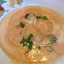 Dalla Mamma - Diese Tomatensuppe ist anders, aber sehr köstlich und ein Geheimtipp!