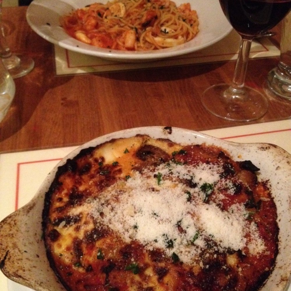 Bizzarro - Vegetarian lasagne and spaghetti with seafood. - Italian Near Me - London, XGL Bizzarro - Vegetarian lasagne and spaghetti with seafood. - Italian Near Me - London, XGL