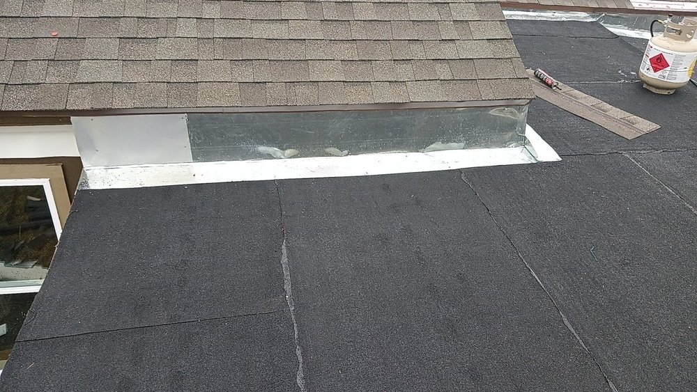 Slide of Juventino Rosas Roofing