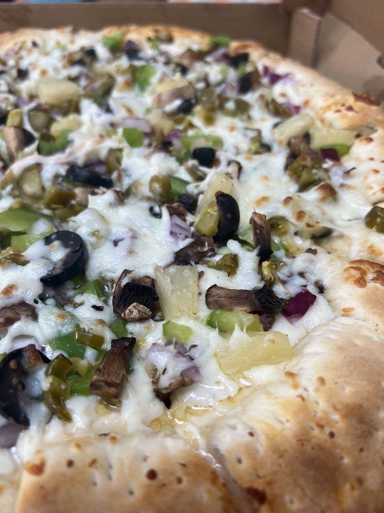 STAR PIZZA & WINGS Updated September 2024 15 Photos 2400 Wible Rd