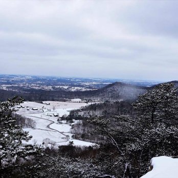 Pinnacles Hiking Trails - Indian Fort Lookout-Winter - Hiking Near Me - Berea, Kentucky