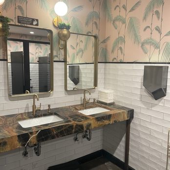 The Perch - Bathrooms - Breweries Near Me - Chicago, Illinois The Perch - Bathrooms - Breweries Near Me - Chicago, Illinois