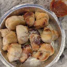 Garlic knots! The best. Garlic knots! The best.