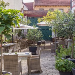 mundart Restaurant - Hofterasse mundart Restaurant Saulheim