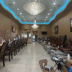 Organic Nails - Loved the customer service and clean atmosphere. The vibe was relaxing and positive too. I'm going to be coming back here for sure!