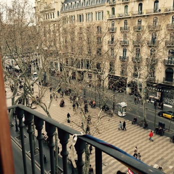 Easy Flat Barcelona - View from our balcony on third floor - Apartments Near Me - Barcelona, B