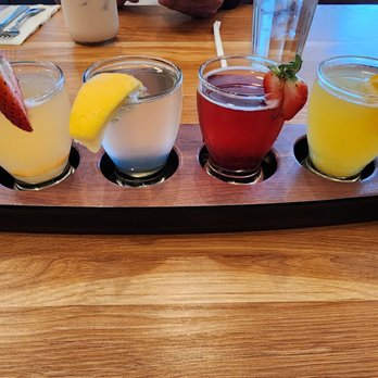Broken Yolk Cafe - Mimosa Flight (Orange, Pomegranate, Lemon, Grapefruit) - Breakfast & Brunch Near Me - Henderson, Nevada Broken Yolk Cafe - Mimosa Flight (Orange, Pomegranate, Lemon, Grapefruit) - Breakfast & Brunch Near Me - Henderson, Nevada