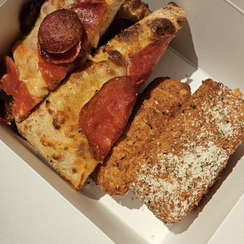 Dave & Buster's Northridge - Cold pizza and cheese sticks - Arcades Near Me - Northridge, California