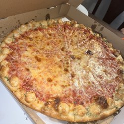 Italy's Best III - Cheese Pizza with garlic knot crust