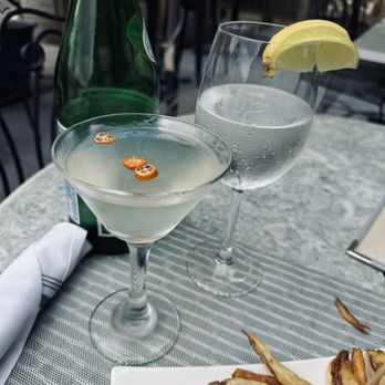Muse @ the End - Montauk martini - New American Near Me - Montauk, New York Muse @ the End - Montauk martini - New American Near Me - Montauk, New York