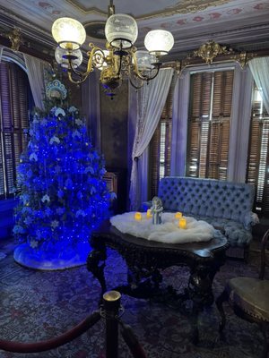 Victoria Mansion by null