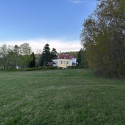 Hotel Am Burgholz - Direkte Lage am Waldrand/ Wanderweg