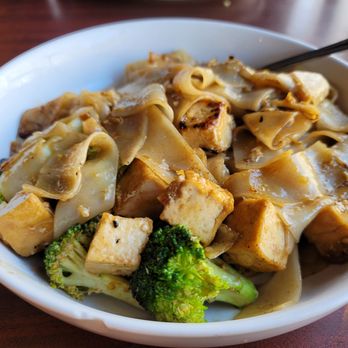Sawadee Utah - Pad See Ewe Tofu. - Thai Near Me - Salt Lake City, Utah Sawadee Utah - Pad See Ewe Tofu. - Thai Near Me - Salt Lake City, Utah