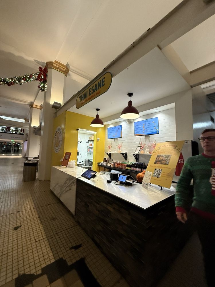 The Pizitz Food Hall
