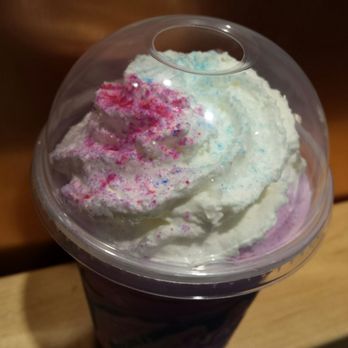 Starbucks - Even the top is pretty! - Coffee & Tea Near Me - Honolulu, Hawaii