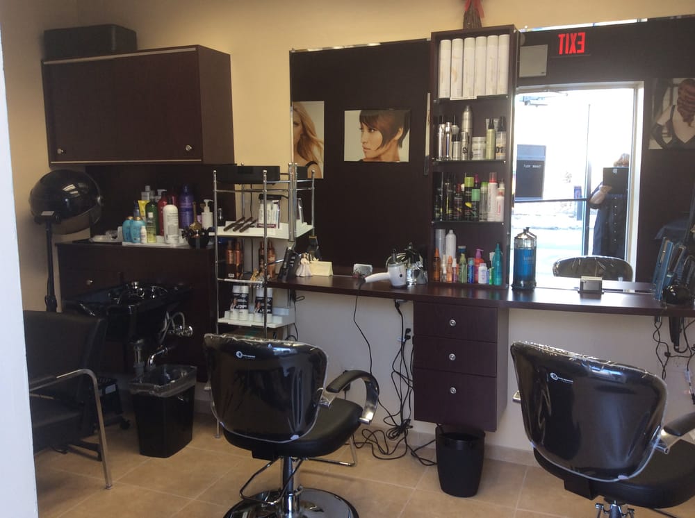 TRIM BY THE GYM 3728 Park Ave, Wantagh, New York Hair Stylists