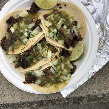 Llama Fusion - Beef cheek tacos - Food Trucks Near Me - Kirkland, Washington