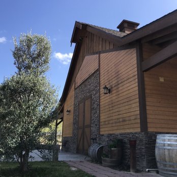 Longshadow Ranch Vineyard And Winery - Wineries Near Me - Temecula, California Longshadow Ranch Vineyard And Winery - Wineries Near Me - Temecula, California