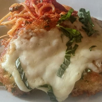 Nicoletta's Table - Chicken Parmesan - Italian Near Me - Lake Oswego, Oregon