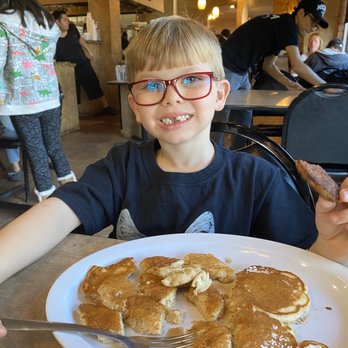 Peoria Cafe - Mickey Mouse Pancakes are Huge! - American Near Me - Peoria, Arizona Peoria Cafe - Mickey Mouse Pancakes are Huge! - American Near Me - Peoria, Arizona