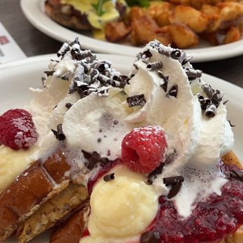 Dunlop Street Diner - Diners Near Me - Barrie, Ontario Dunlop Street Diner - Diners Near Me - Barrie, Ontario