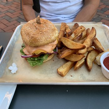 Sorella - Yummy The Dish Burger - Pizza Near Me - Hartford, Connecticut Sorella - Yummy The Dish Burger - Pizza Near Me - Hartford, Connecticut