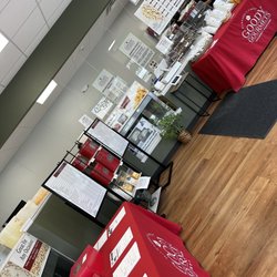 Goody Gourmet - Interior